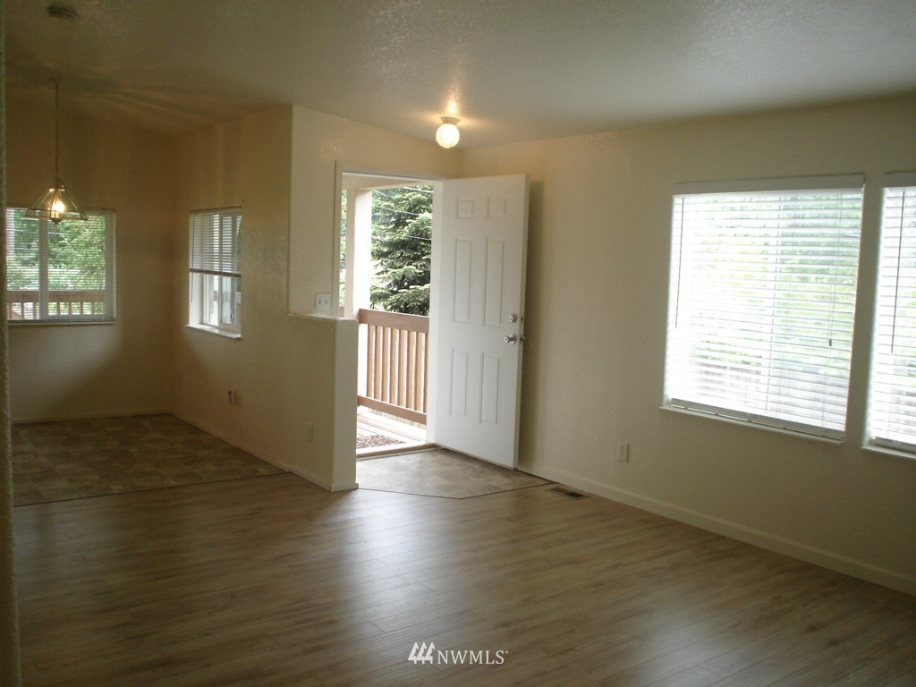 12827 East Macs Loop Road Granite Falls, WA 98252 - Photo 8 of 25 Gallery Image 8