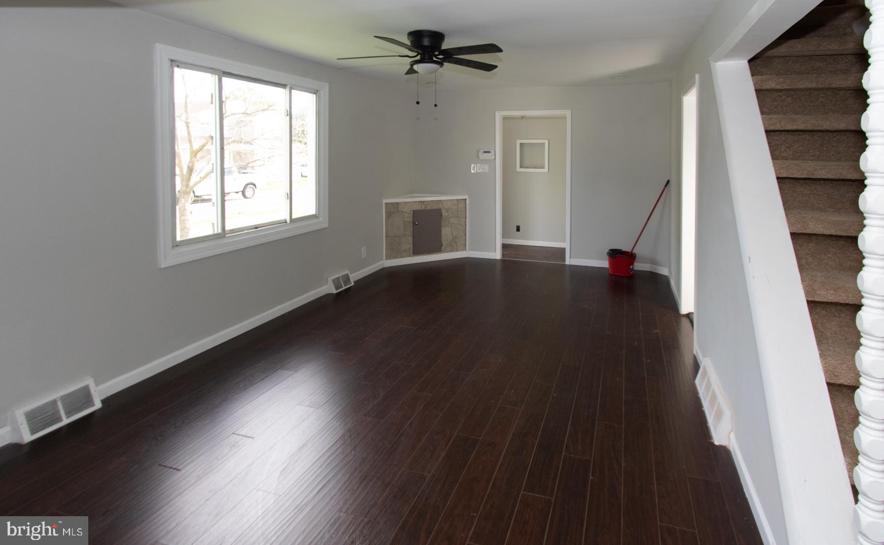 8128 Cornwall Road Baltimore, MD 21222 - Photo 4 of 22