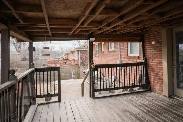 $239,000 | 1309 South McHenry Avenue, Independence, MO 64057