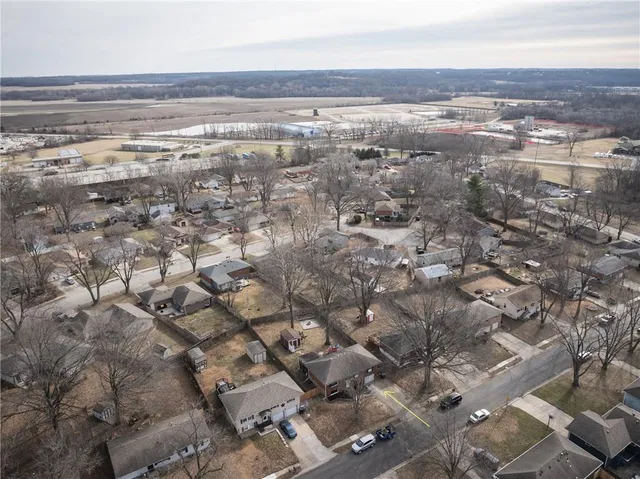 $239,000 | 1309 South McHenry Avenue, Independence, MO 64057