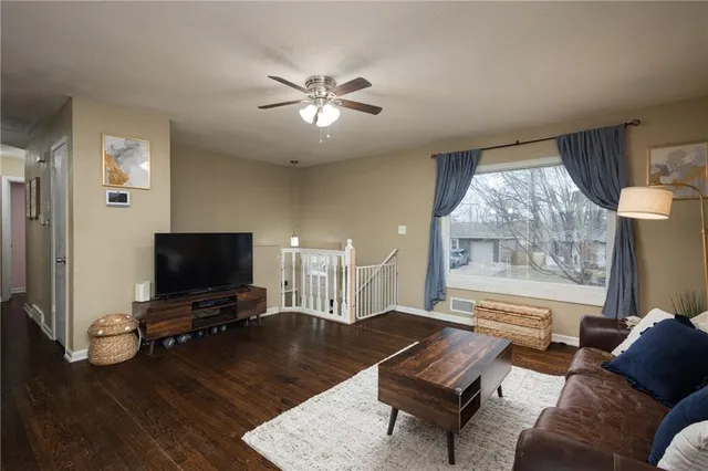 $239,000 | 1309 South McHenry Avenue, Independence, MO 64057