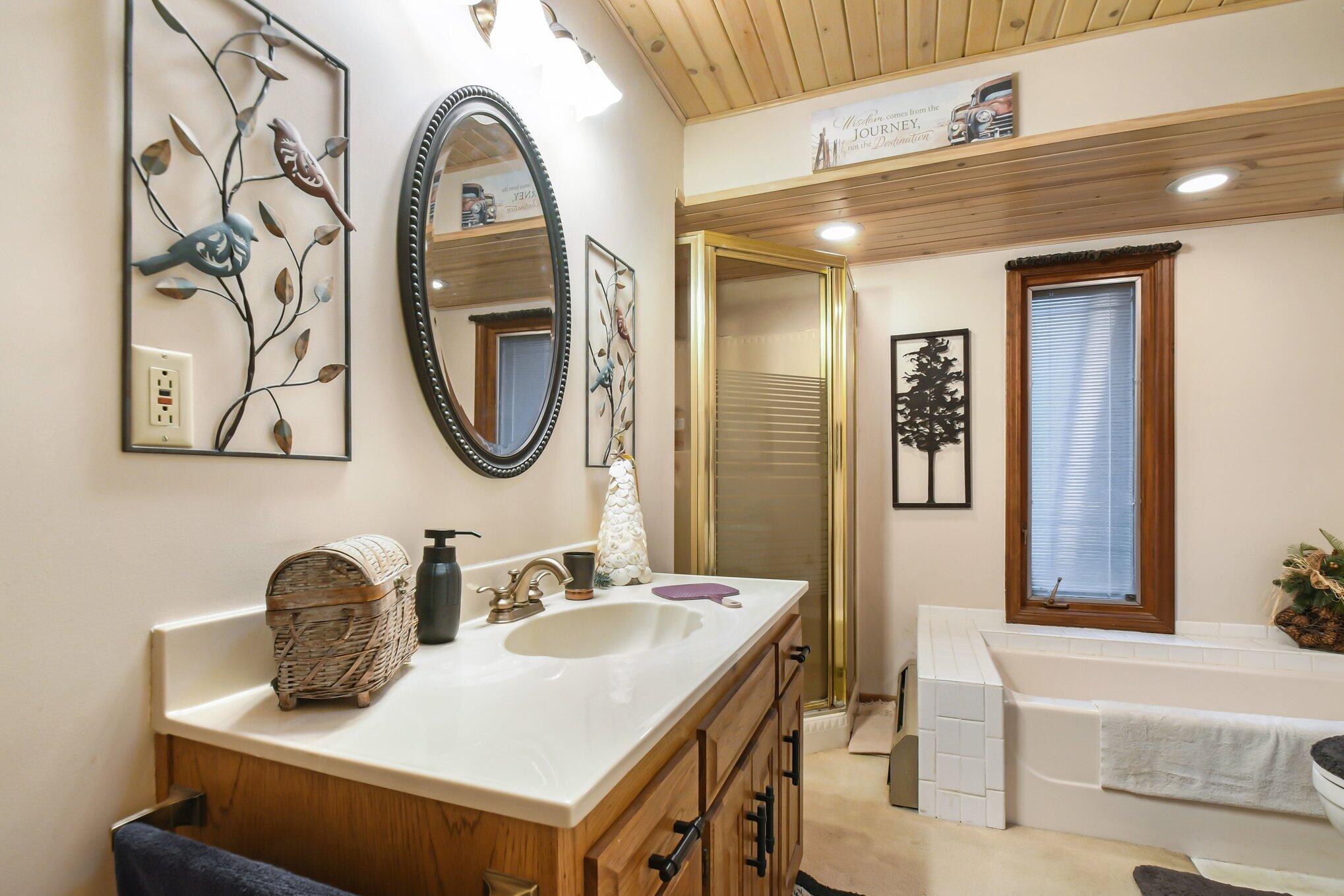 2913 Grange Road Berrien Springs, MI 49103 - Photo 16 of 32 016_file_5041