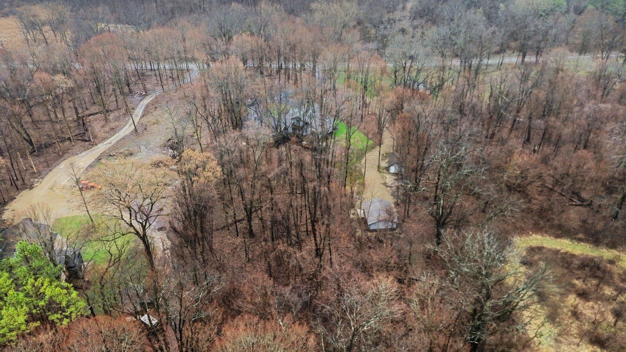 2913 Grange Road Berrien Springs, MI 49103 - Photo 28 of 32 028_file_8476