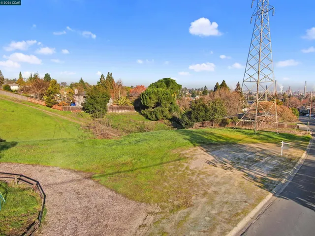 a view of a basketball court