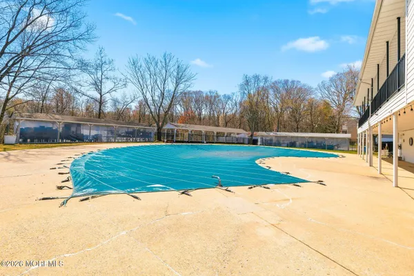 $359,000 | 52 Galewood Drive, Unit 637, Matawan, NJ 07747
