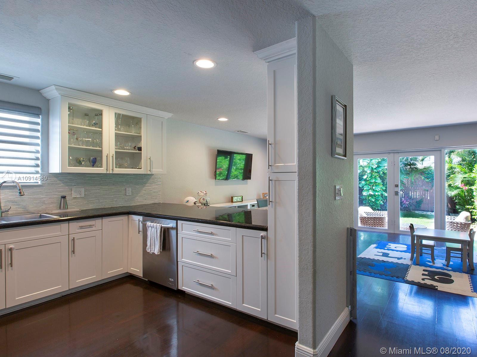 3053 Orange Street, Unit 3053 Miami, FL 33133 - Photo 8 of 36