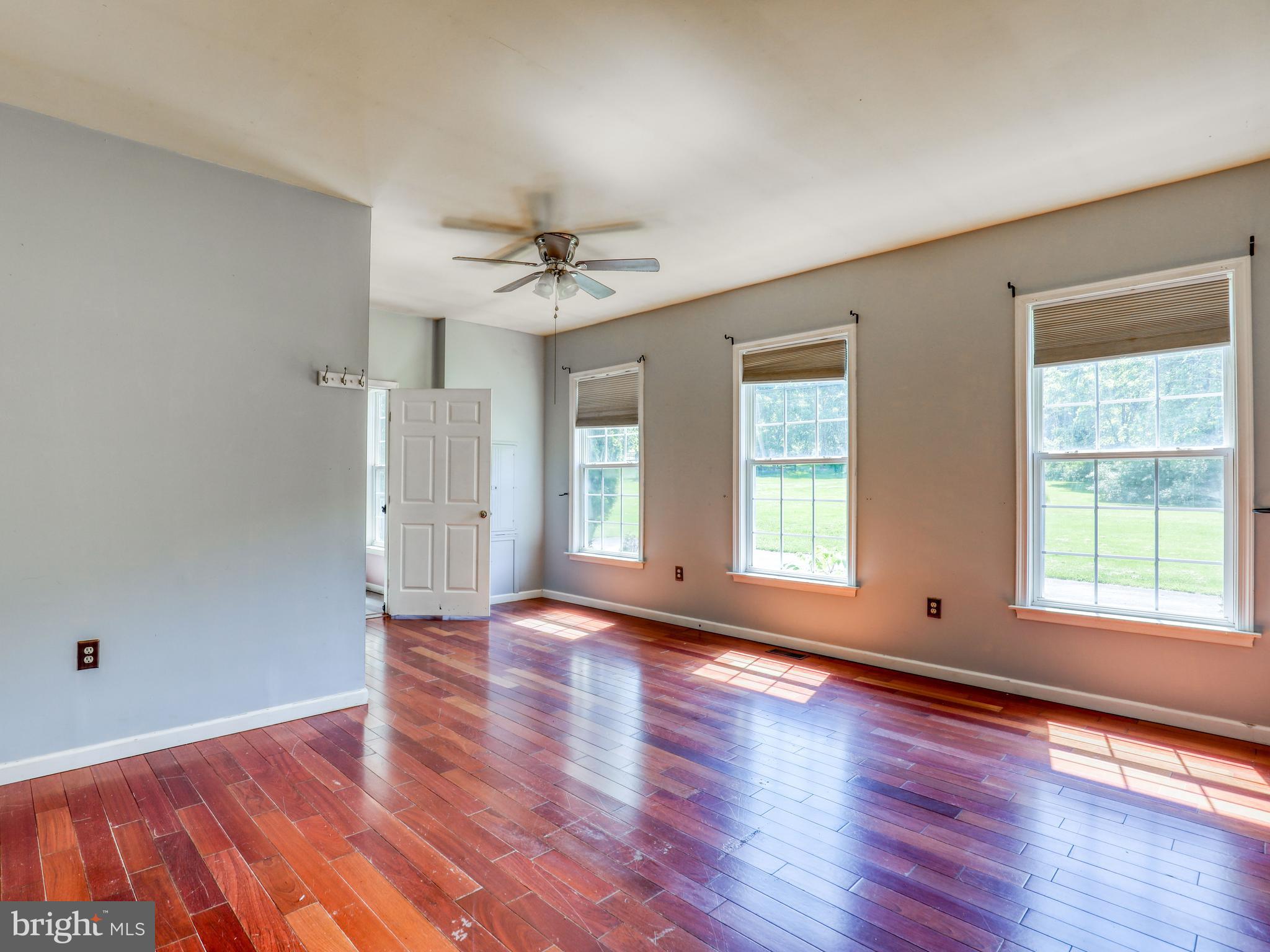 2812 Hunting Ridge Road Winchester, VA 22603 - Photo 24 of 56 Main level owner suite