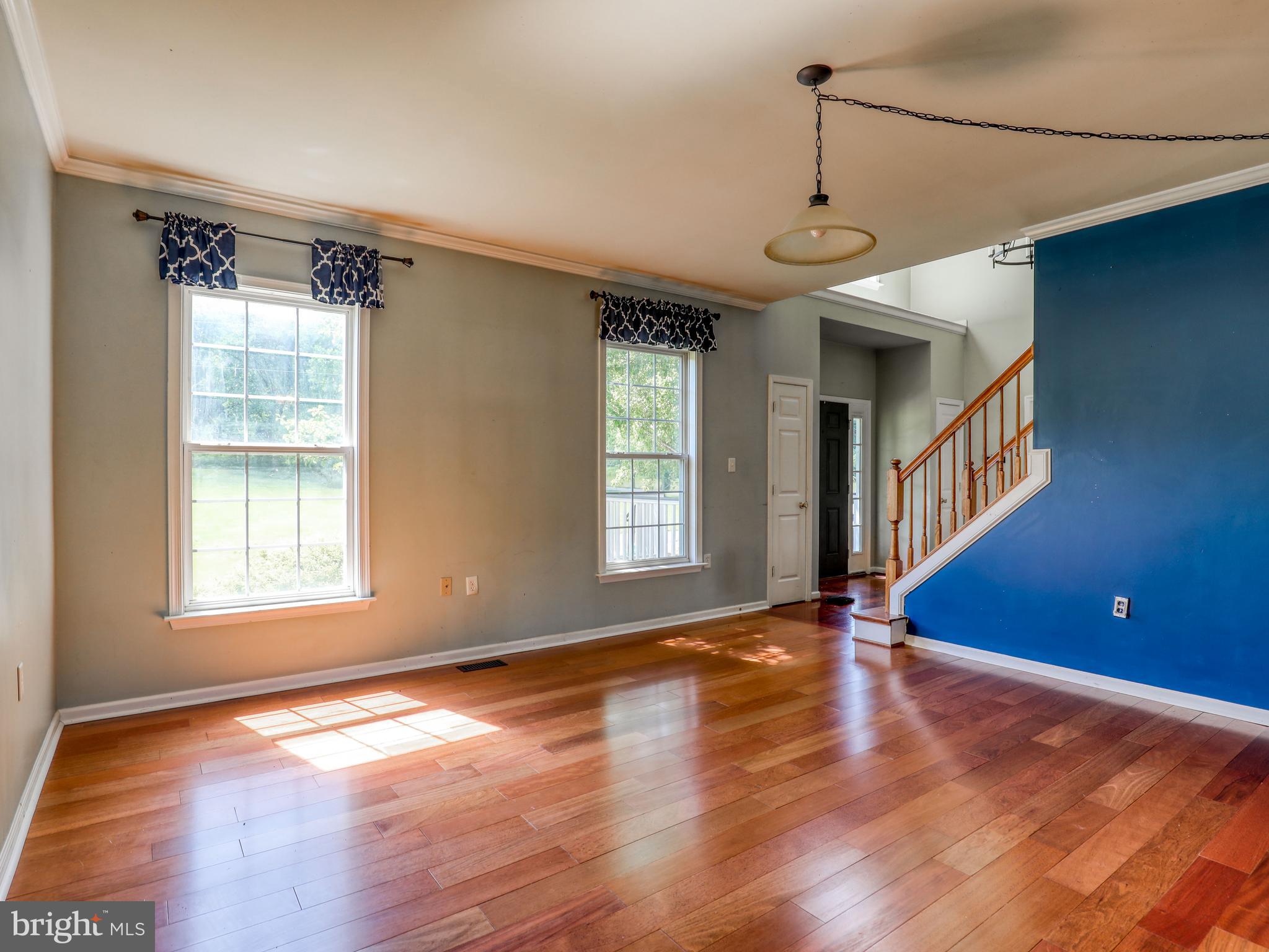 2812 Hunting Ridge Road Winchester, VA 22603 - Photo 10 of 56 Living room