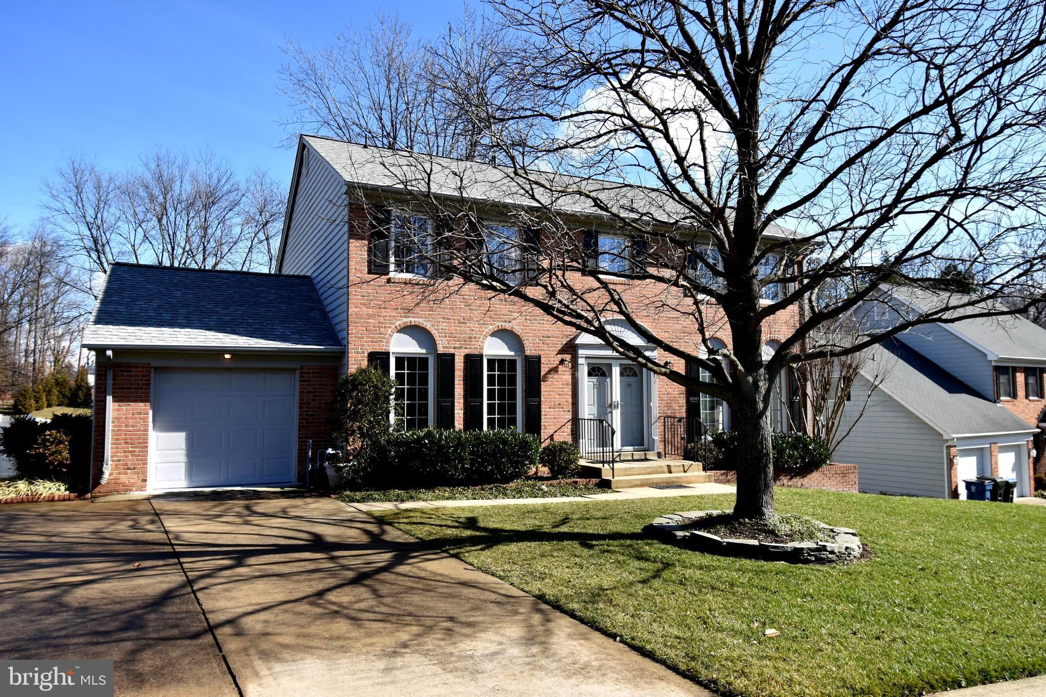 8720 Evangel Drive Springfield, VA 22153 - Photo 3 of 77