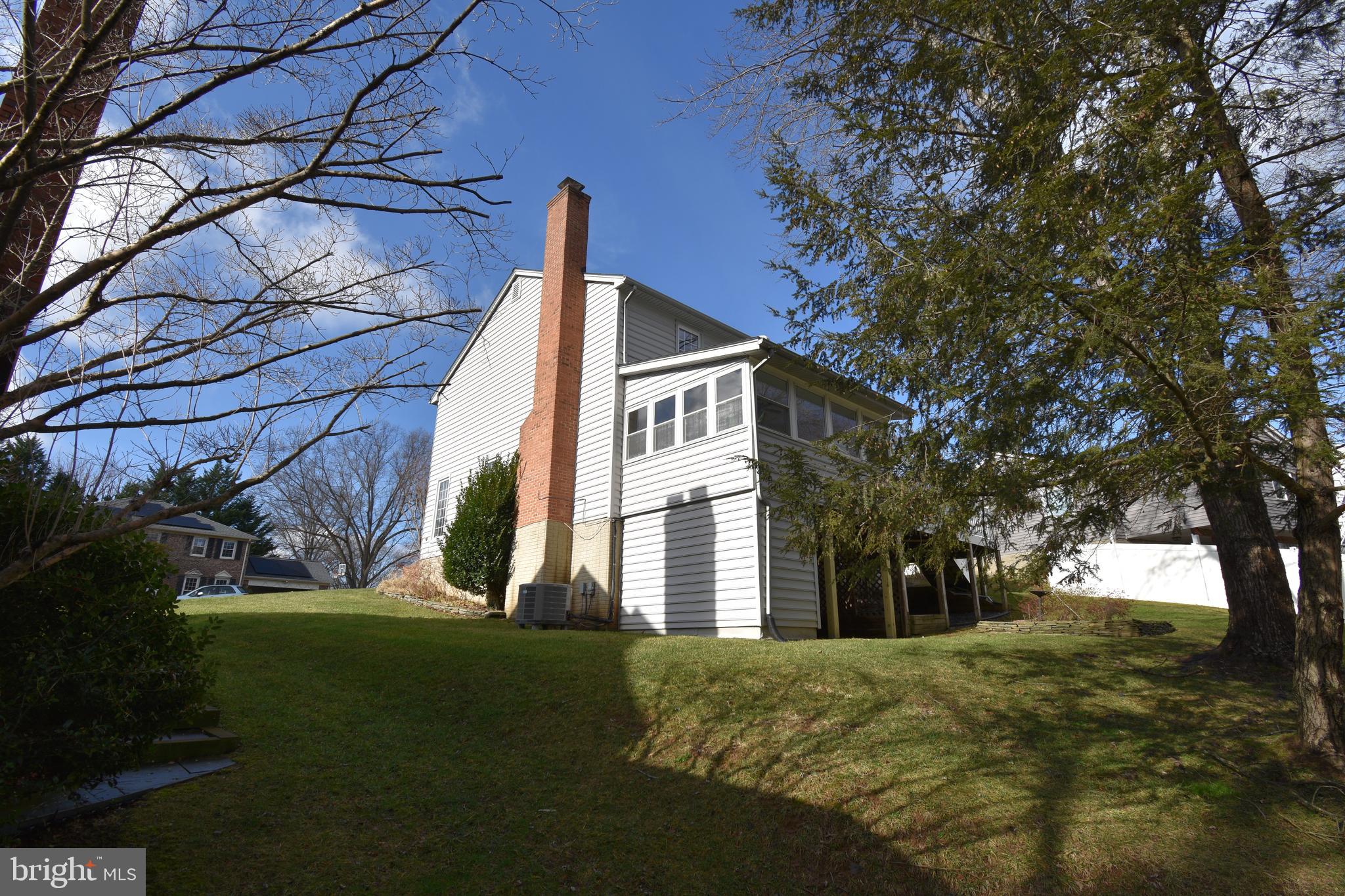 8720 Evangel Drive Springfield, VA 22153 - Photo 50 of 77