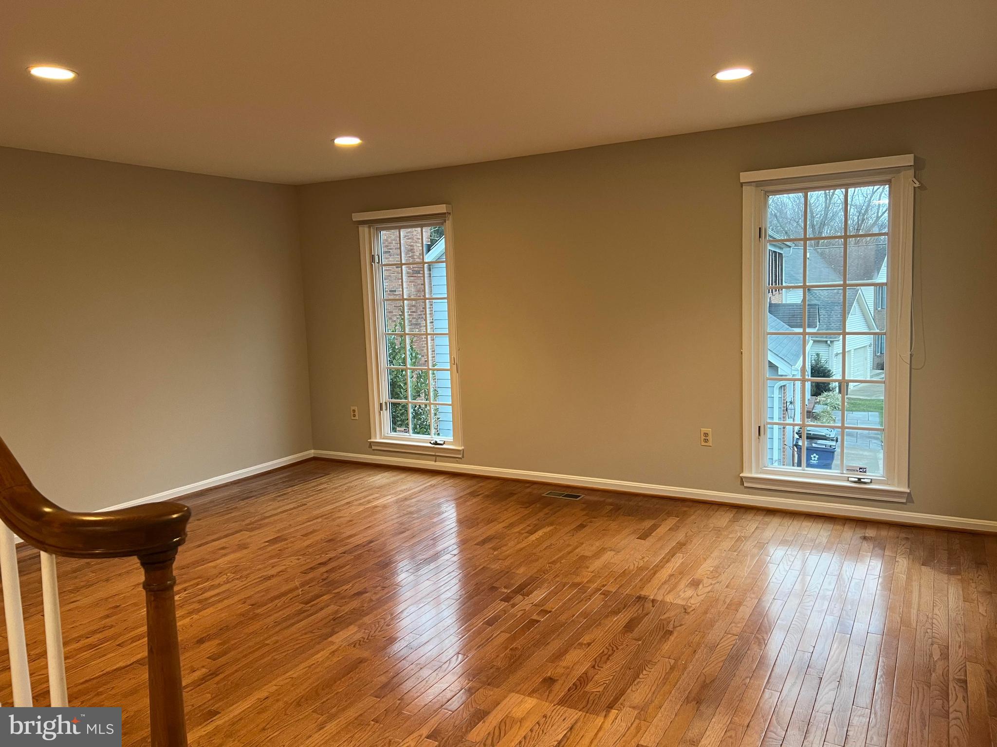 8720 Evangel Drive Springfield, VA 22153 - Photo 53 of 77 Living room w/floor to ceiling windows