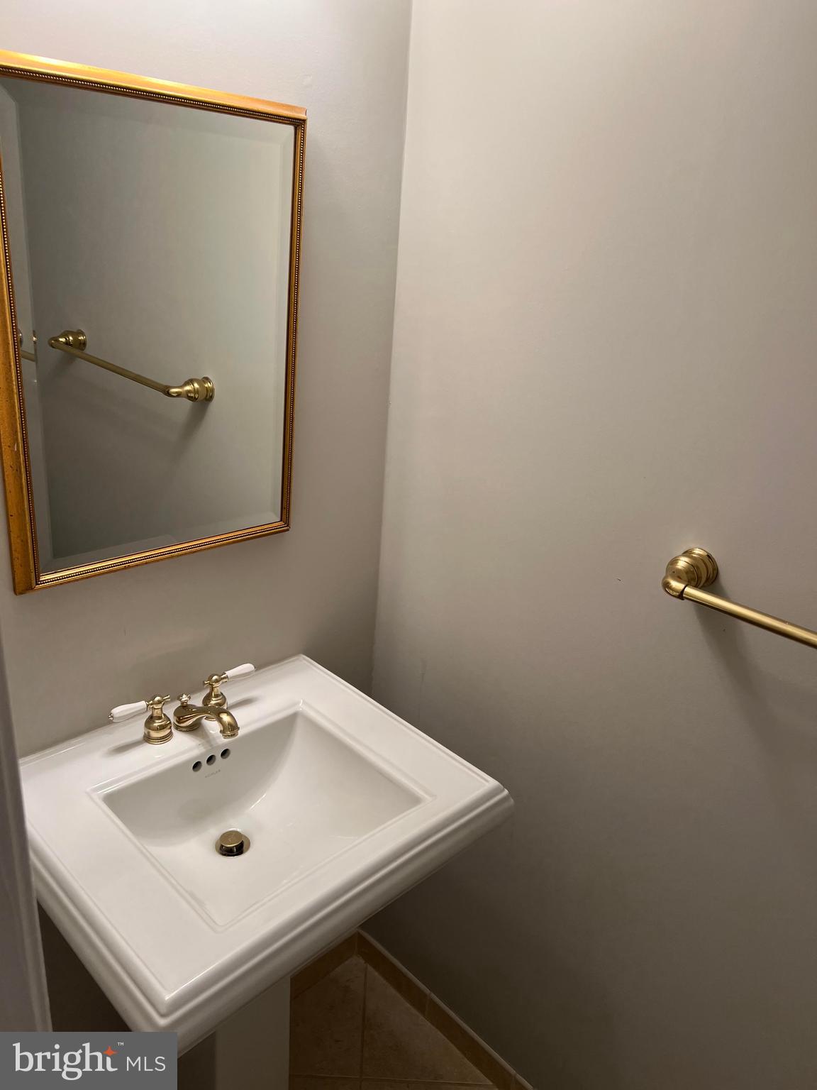 8720 Evangel Drive Springfield, VA 22153 - Photo 67 of 77 main level bath