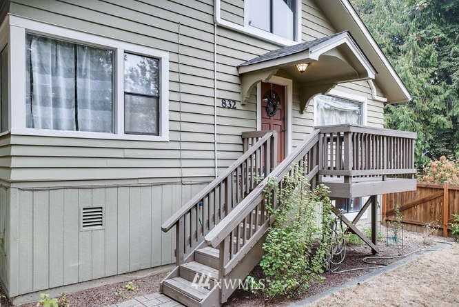 832 Southwest 4th Place Renton, WA 98057 - Photo 2 of 25