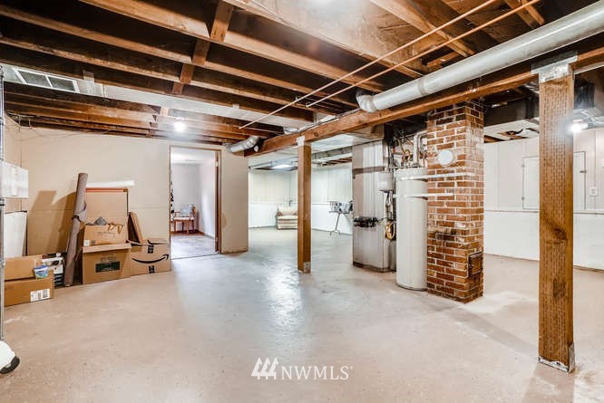 832 Southwest 4th Place Renton, WA 98057 - Photo 17 of 25 a view of a storage room