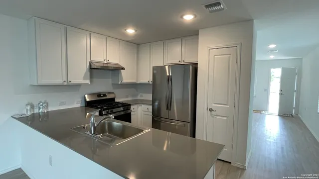 $1,690 | 10102 Asta Trail, San Antonio, TX 78224