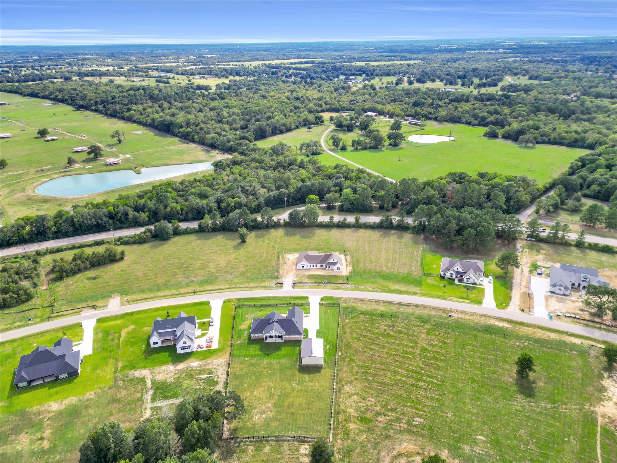 24951 Hopeview Way Montgomery, TX 77356 - Photo 5 of 8 a view of a city with an ocean
