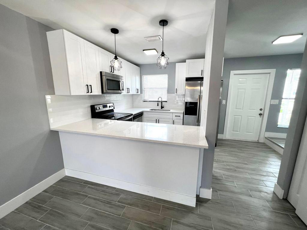 4002 Inlet Circle Greenacres, FL 33463 - Photo 4 of 12 WhatsApp Image 2022-07-05 at 7.21.19 PM