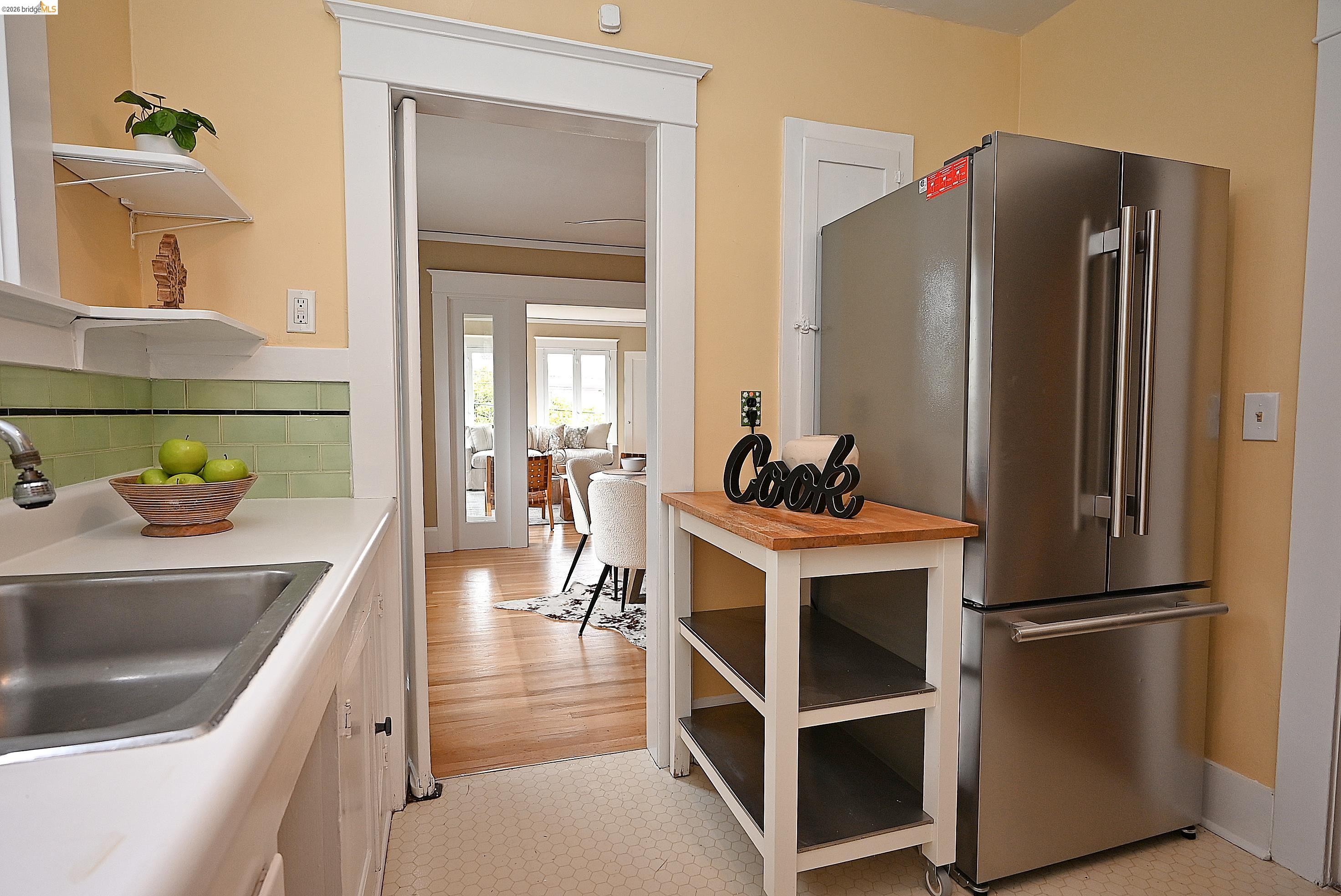 1301 Bonita Avenue, Unit 3 Berkeley, CA 94709 - Photo 26 of 48 Kitchen