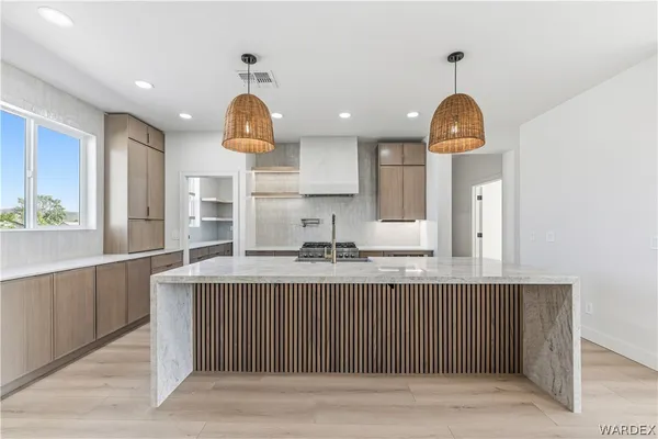 $699,000 | 2250 Eastern Street, Kingman, AZ 86401