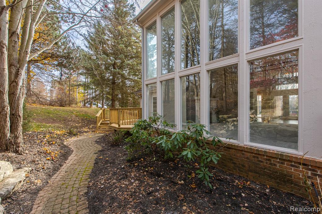 6351 Cherry Tree Court Rochester, MI 48306 - Photo 71 of 80