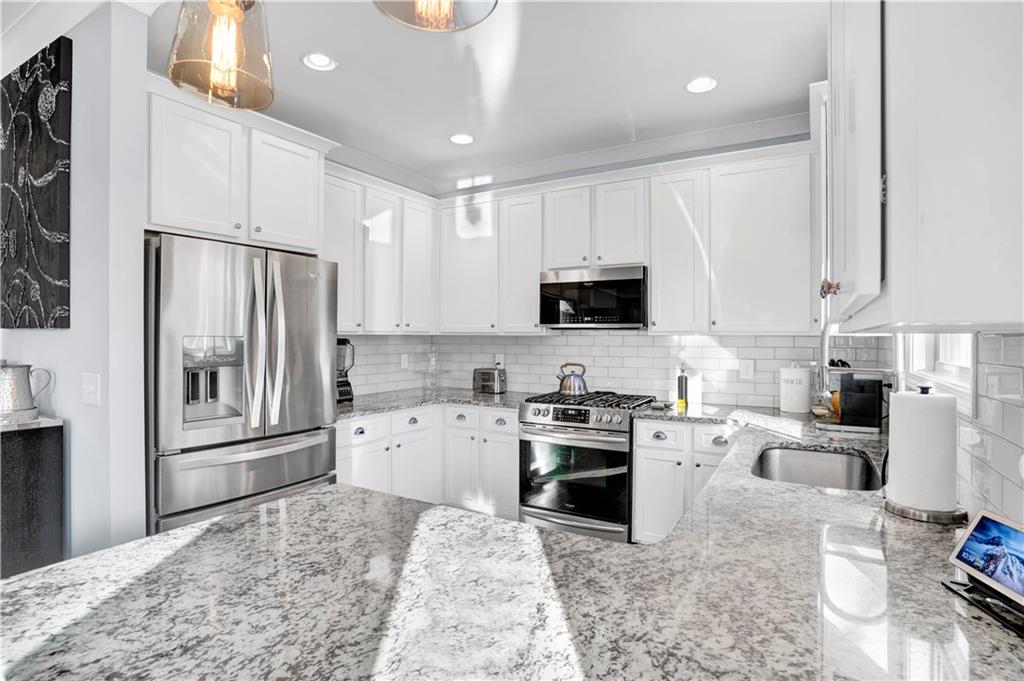 1395 Marion Street Southeast Atlanta, GA 30315 - Photo 12 of 23