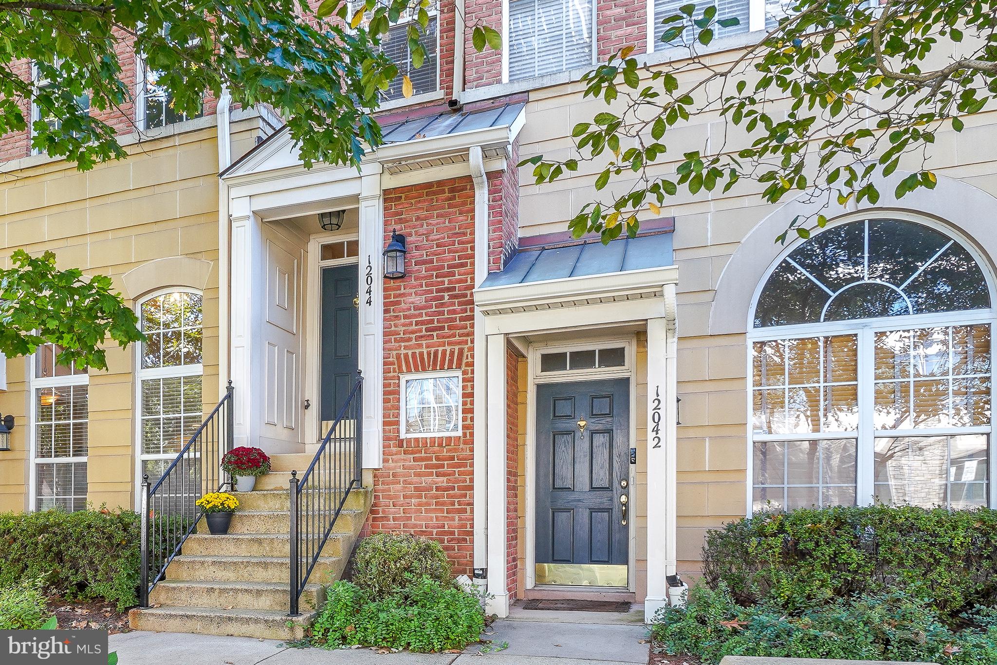 12044 Trumbull Way Reston, VA 20190 - Photo 3 of 57 Gallery Image 3