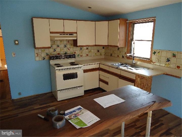 302 Perry Auger Road Upper Black Eddy, PA 18972 - Photo 5 of 15 Gallery Image 5