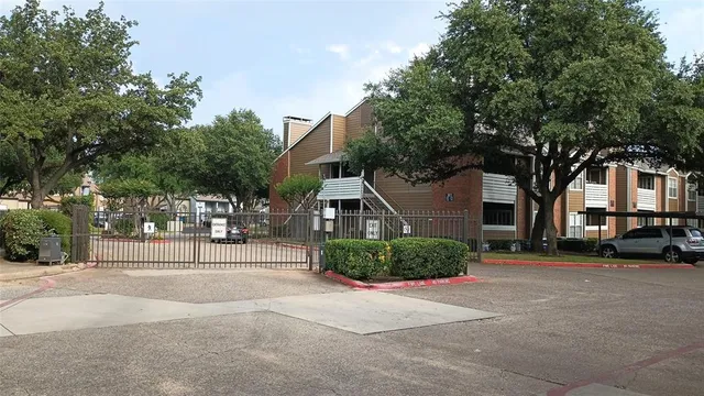 $1,600 | 3617 West Northgate Drive, Unit 125, Irving, TX 75062