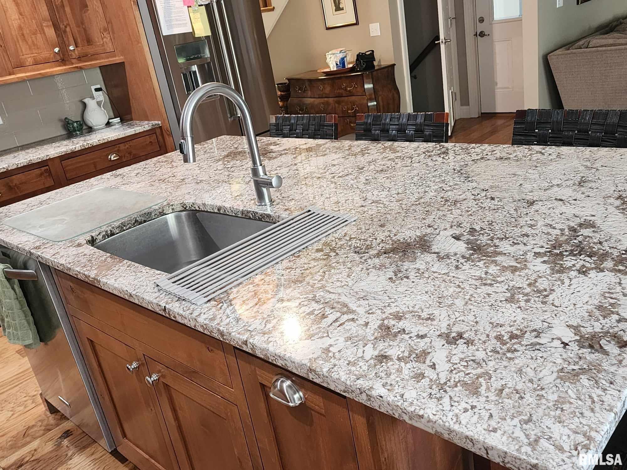 305 Prairie Road Carterville, IL 62918 - Photo 13 of 41 Gallery Image 13