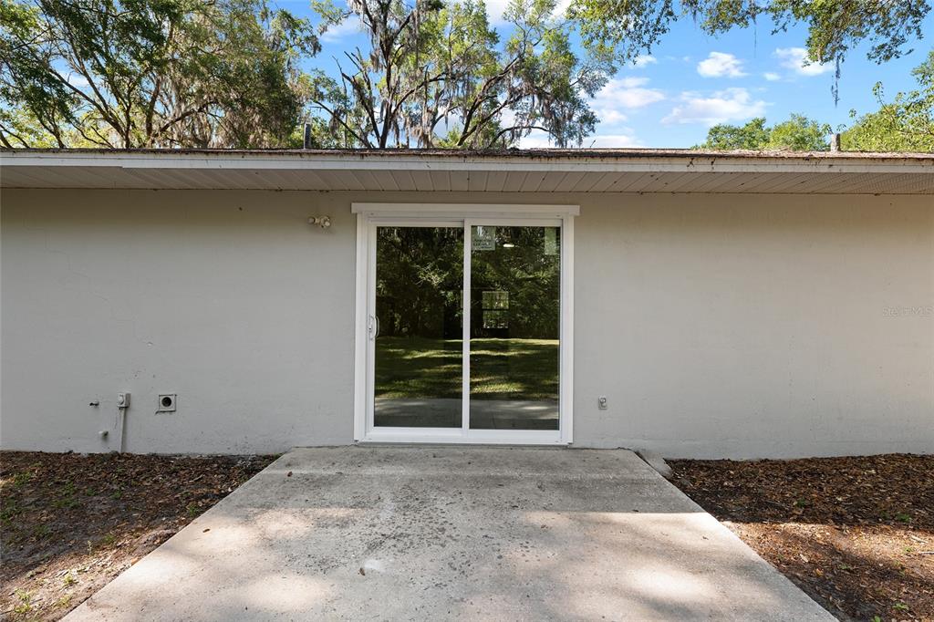 4329 Northwest 155th Street Reddick, FL 32686 - Photo 42 of 52 a view of outdoor space