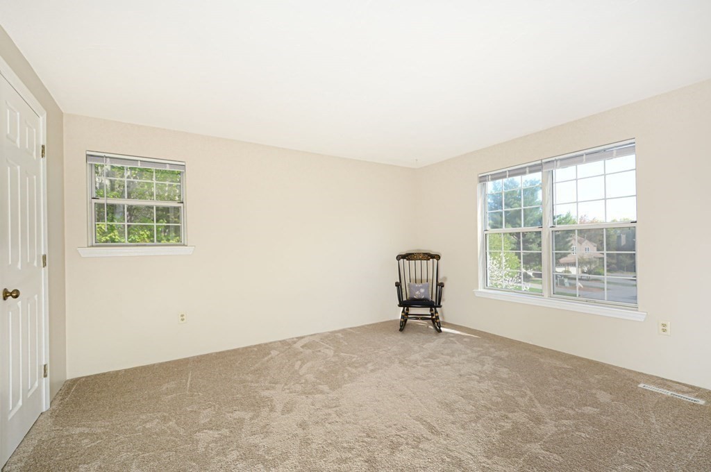 905 Ridgefield Circle, Unit D Clinton, MA 01510 - Photo 13 of 26 Gallery Image 13