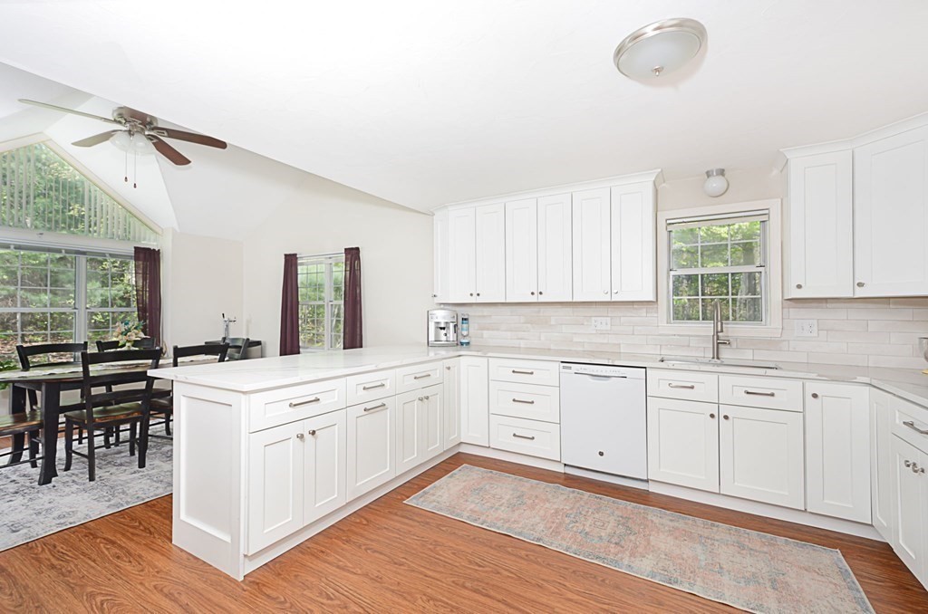 905 Ridgefield Circle, Unit D Clinton, MA 01510 - Photo 3 of 26 Gallery Image 3