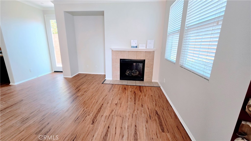 3272 Garons Lane Riverside, CA 92503 - Photo 7 of 25 Living room with gas fireplace.