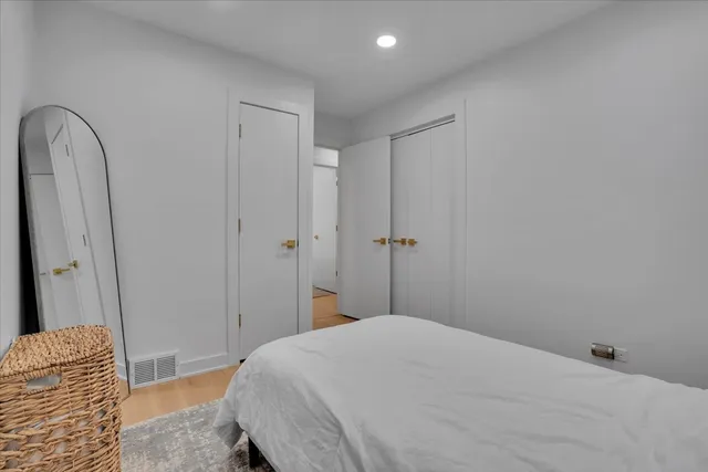 $639,900 | 9317 Olcott Avenue, Morton Grove, IL 60053