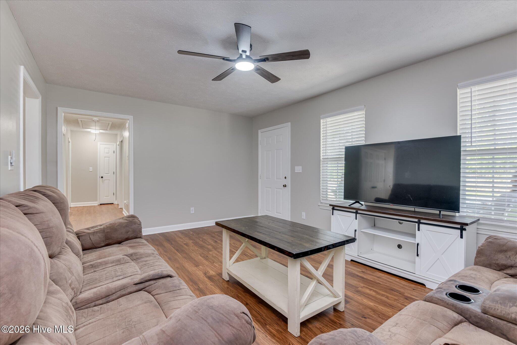 420 Old Sudlow Lake Road North Augusta, SC 29841 - Photo 6 of 29 Living Room