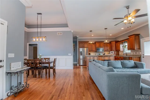 $390,000 | 425 Edwards Drive, Holts Summit, MO 65043