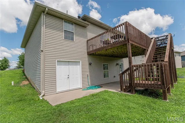 $390,000 | 425 Edwards Drive, Holts Summit, MO 65043