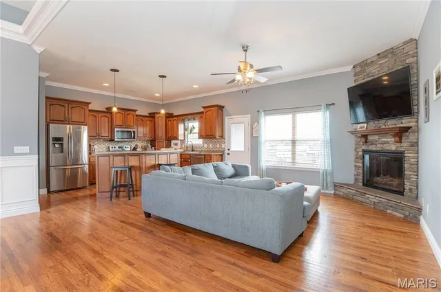 $390,000 | 425 Edwards Drive, Holts Summit, MO 65043