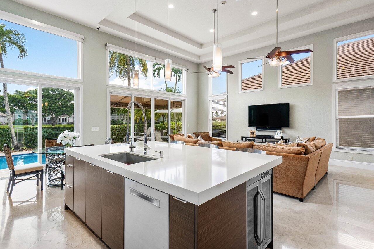 5791 Regency Circle West Boca Raton, FL 33496 - Photo 8 of 23 8