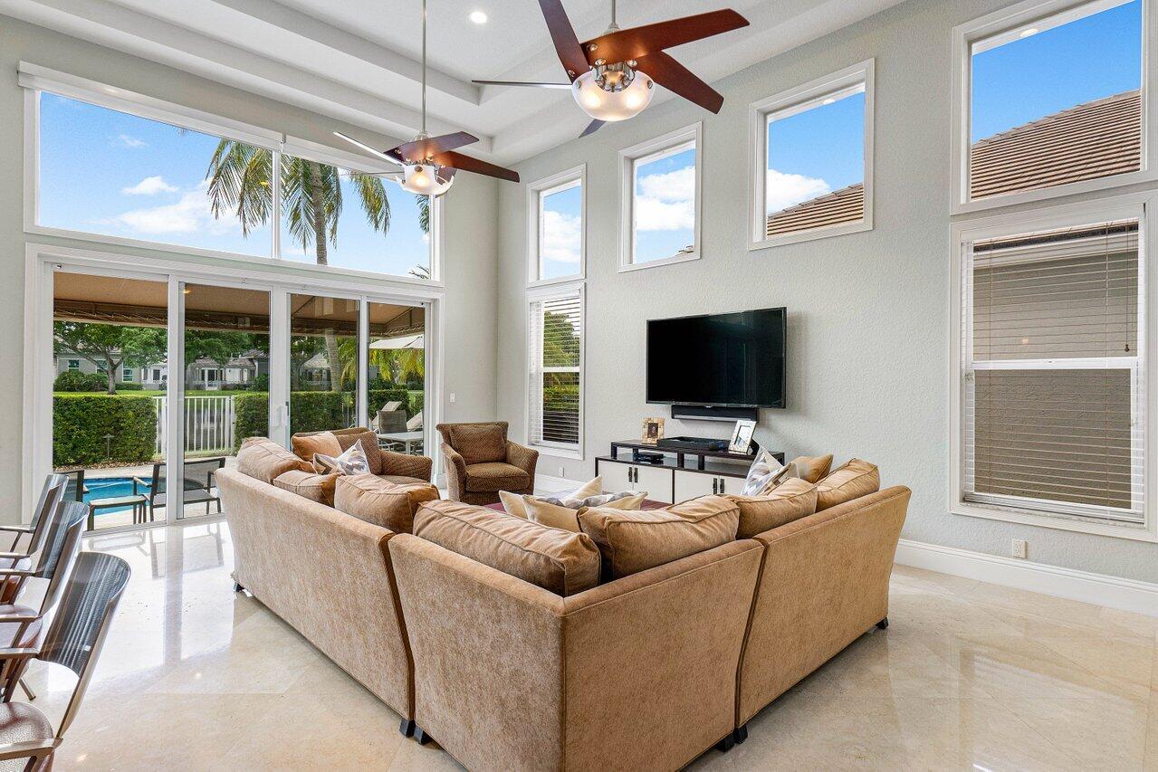 5791 Regency Circle West Boca Raton, FL 33496 - Photo 10 of 23 10