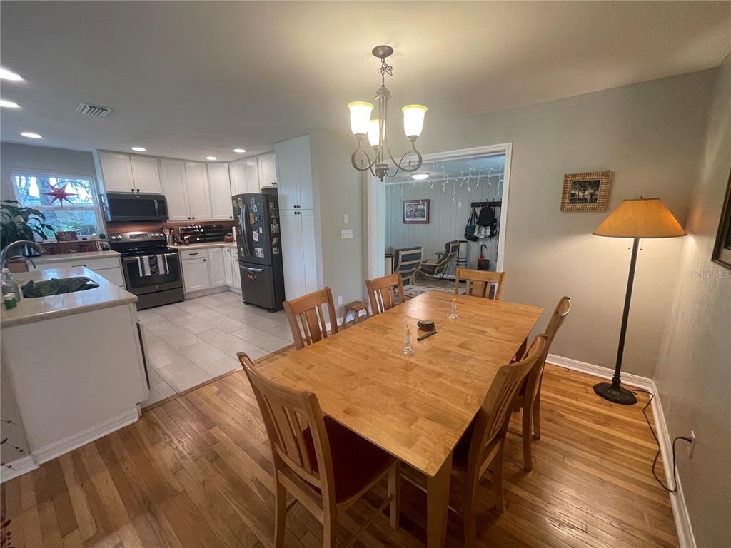 1317 Northwest 4th Street Gainesville, FL 32601 - Photo 7 of 19