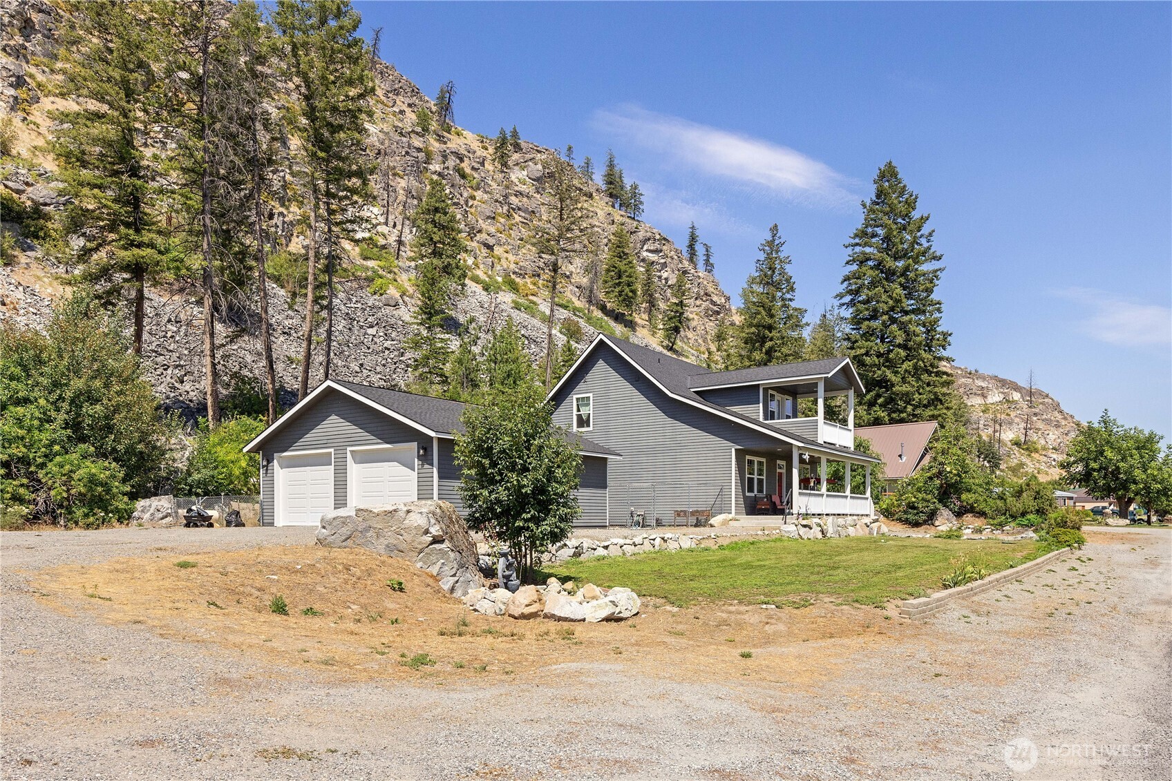 48 Golf Course Drive Pateros, WA 98846 - Photo 37 of 37 a view of a house with a yard