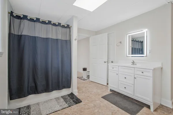 $1,500,000 | 7290 Southern Maryland Boulevard, Owings, MD 20736