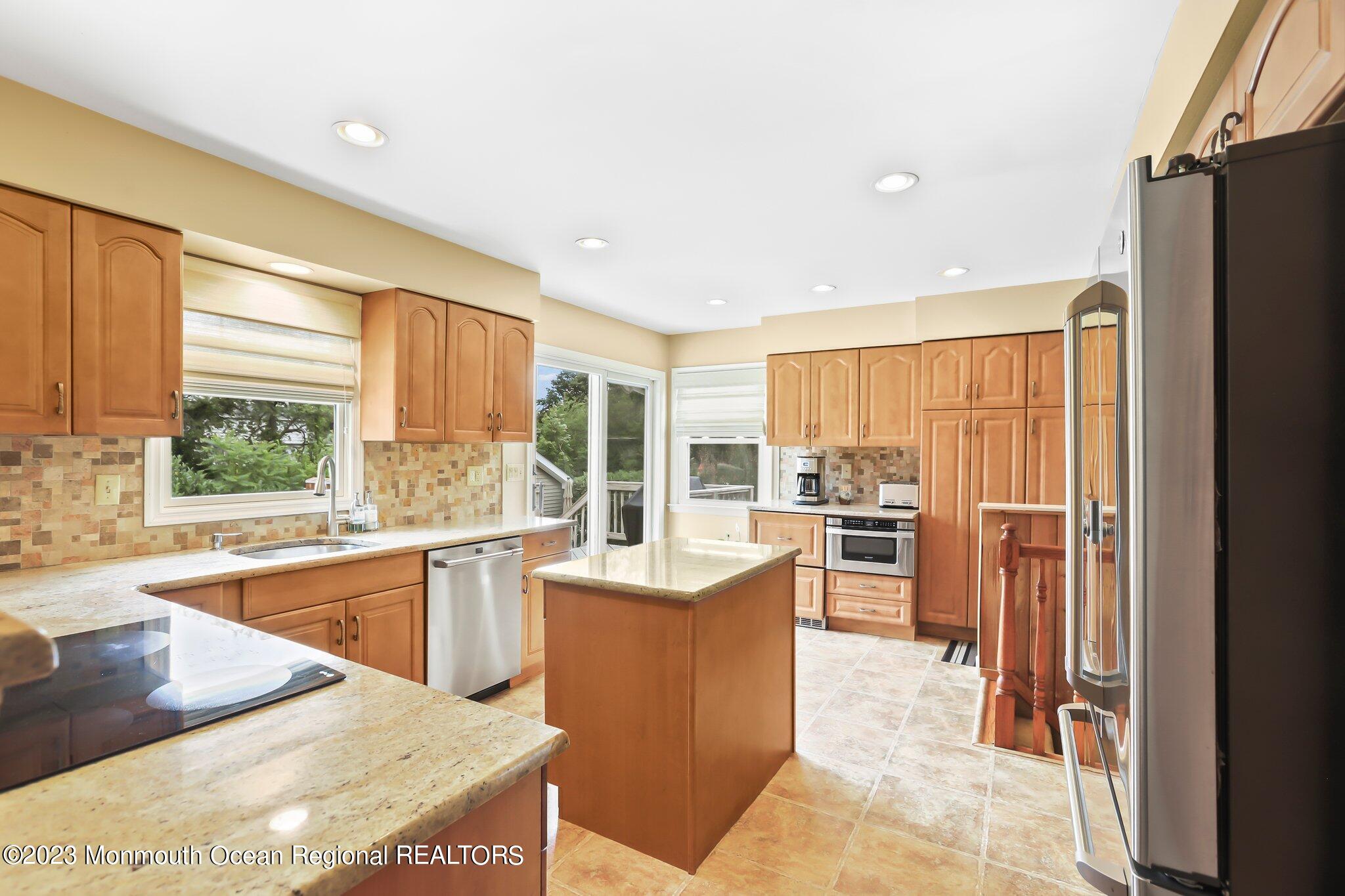 130 Sargent Road Freehold, NJ 07728 - Photo 18 of 43 Kitchen