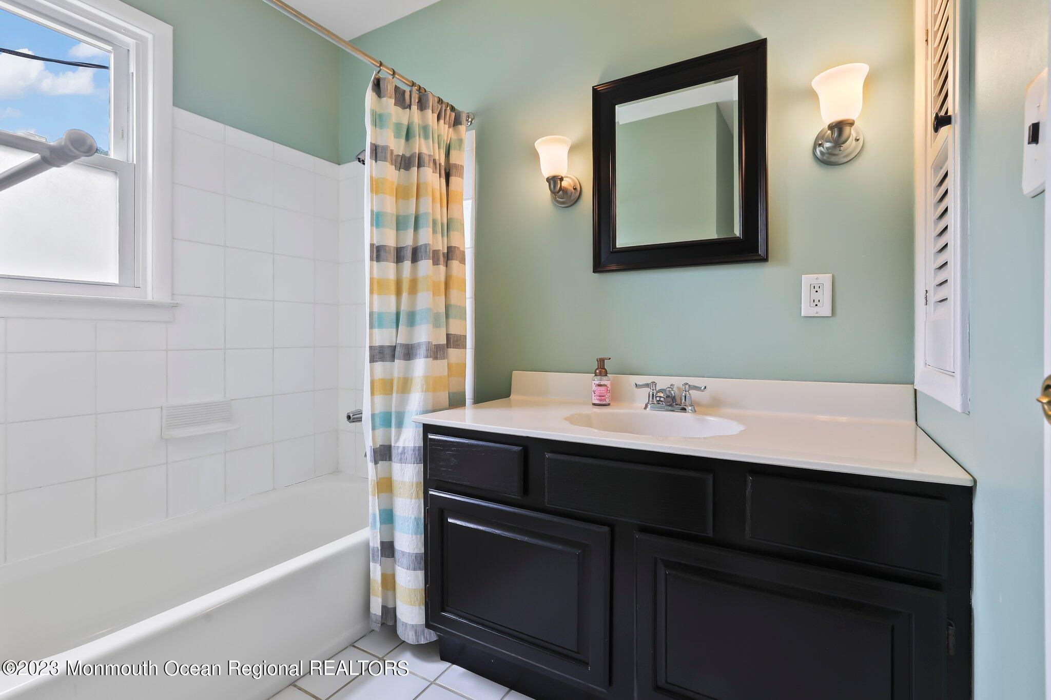 130 Sargent Road Freehold, NJ 07728 - Photo 39 of 43 Main Bath