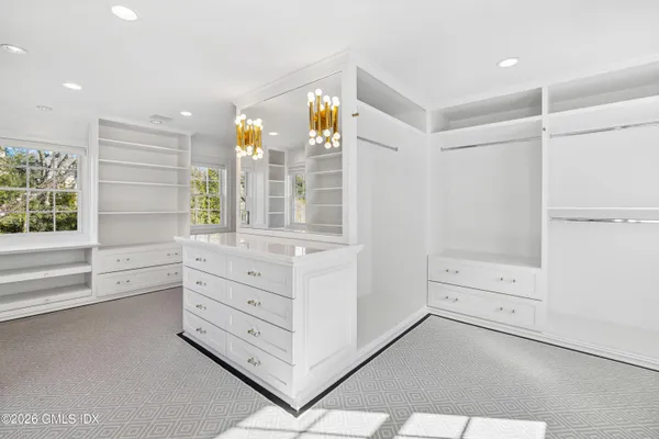 walk in closet with window
