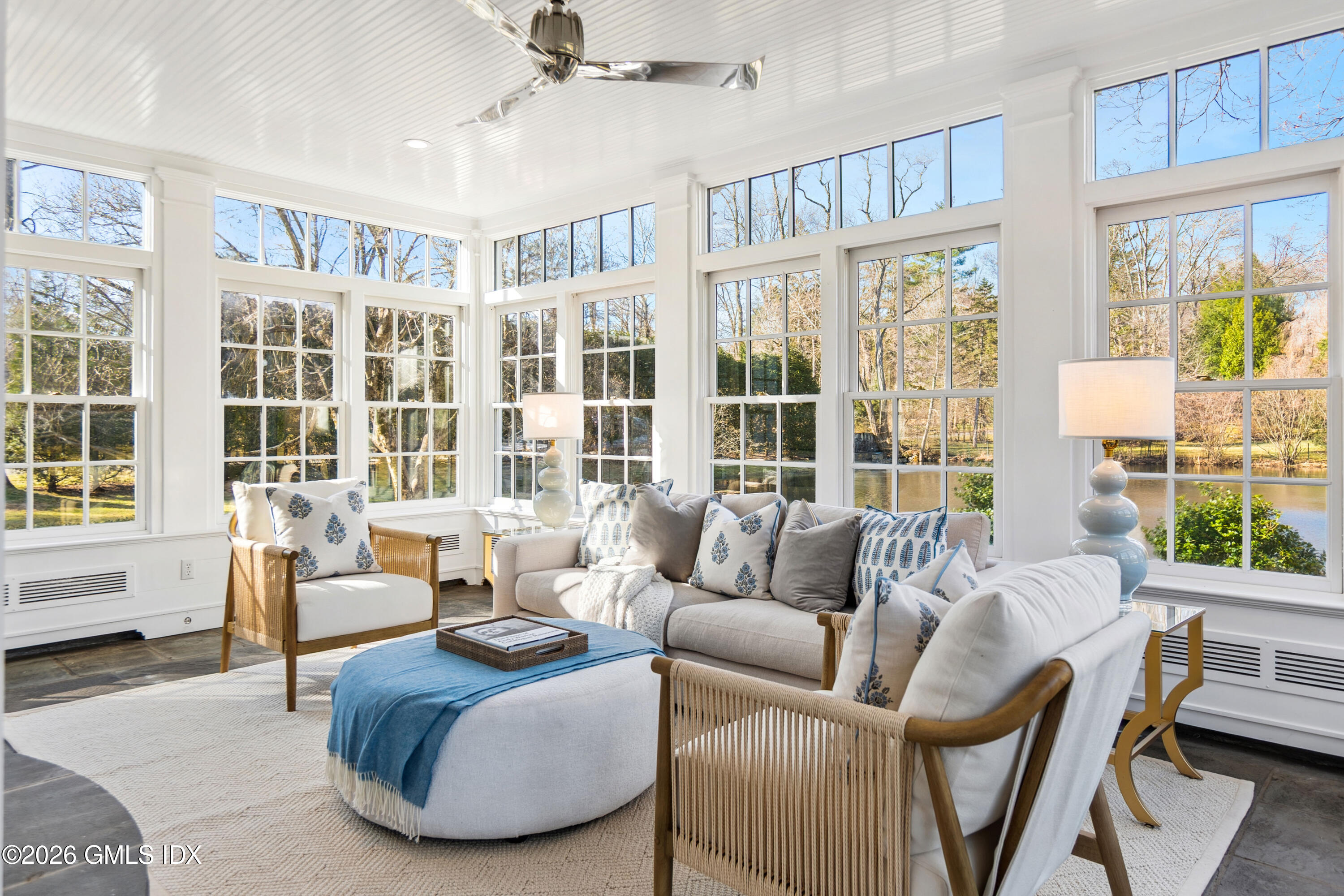 3 Konittekock Road Greenwich, CT 06831 - Photo 6 of 22 SUNROOM