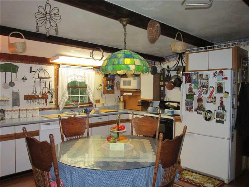270 Dodds Road Butler, PA 16002 - Photo 17 of 25 Kitchen.