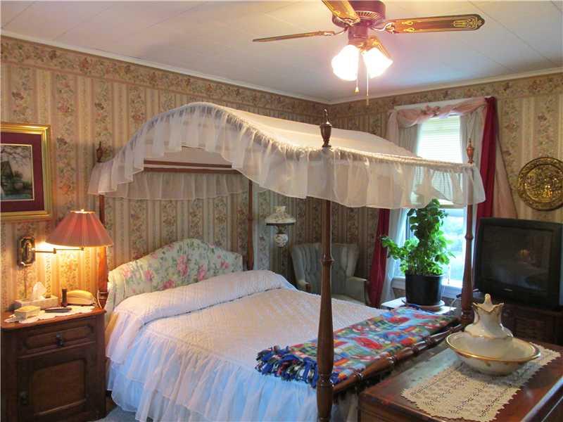 270 Dodds Road Butler, PA 16002 - Photo 20 of 25 Master Bedroom.