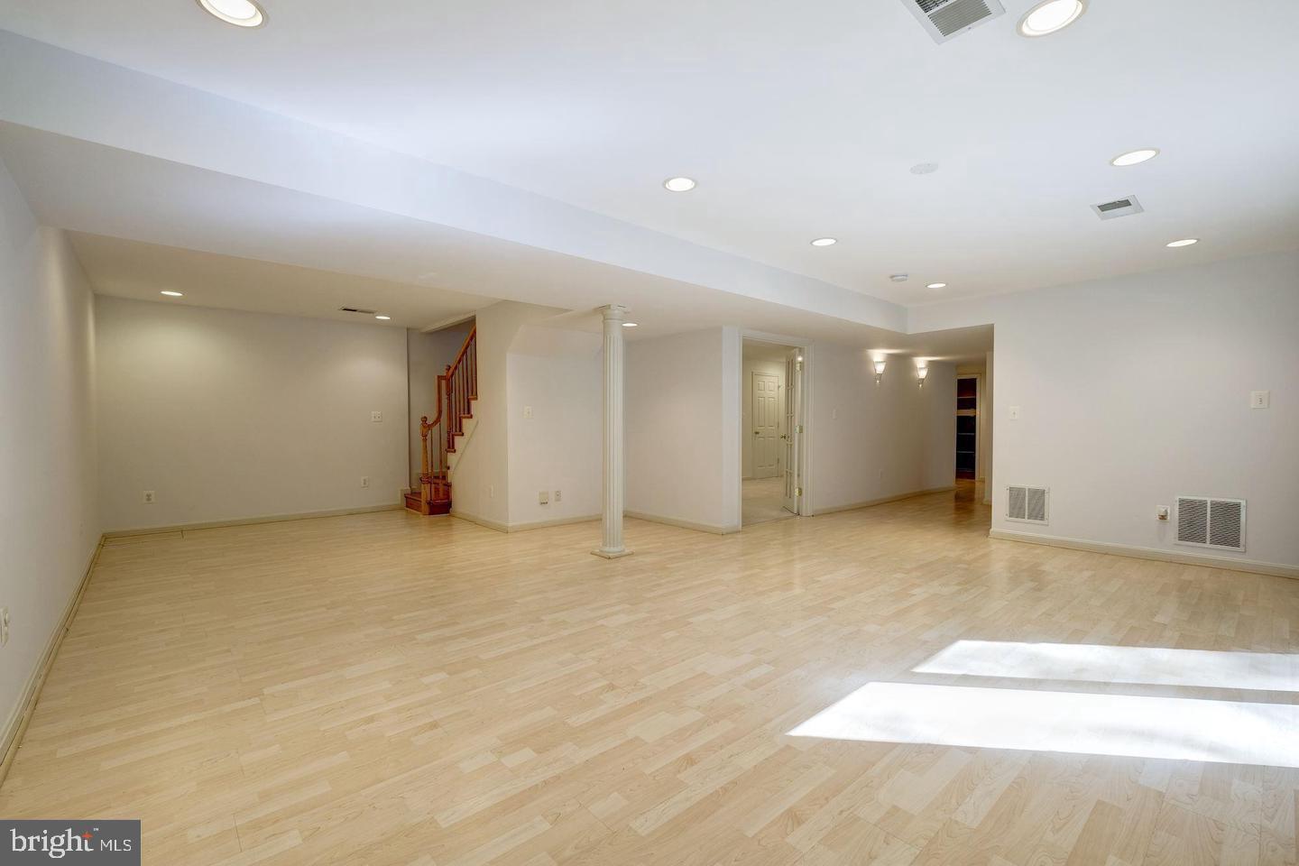 6710 Persimmon Tree Road Bethesda, MD 20817 - Photo 26 of 39 a view of an empty room